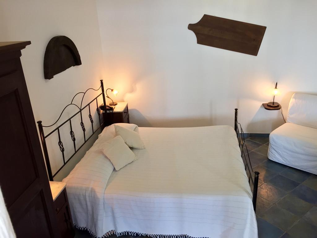 B&B Le Sette Vele Da Riccardo Santa Marina Salina Habitación foto